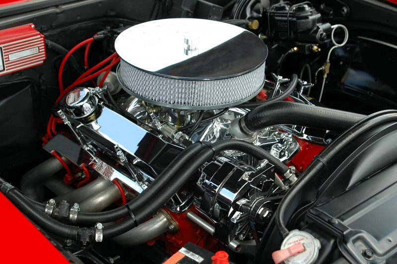 garagiste-CALLAS-min_car-engine-1548434